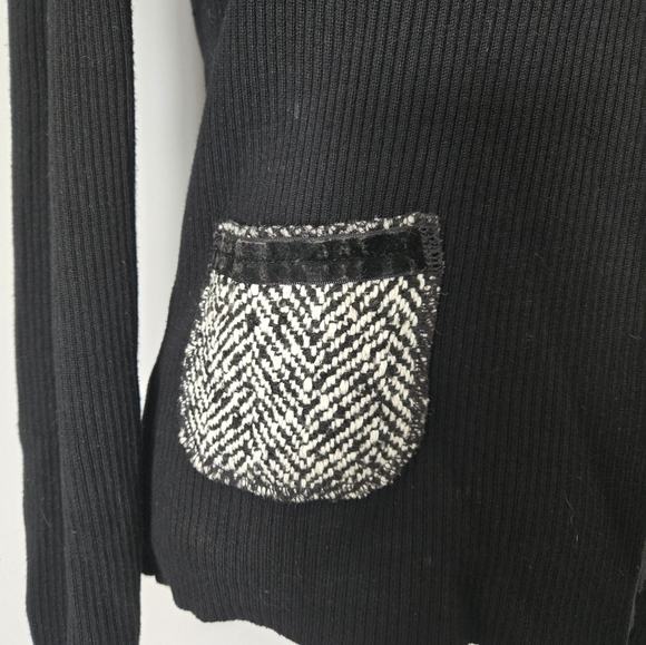 LINEA DOMANI  Black and White Mixed Media Knit Cardigan with Safety Pins. Size S - Picture 4 of 11